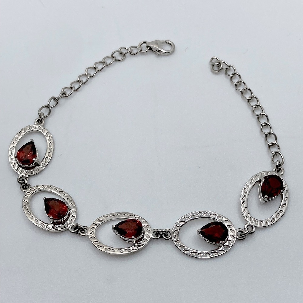 Vtg Sterling & Garnet Hammered Oval Link Bracelet Adjustable 6” - 7.5”